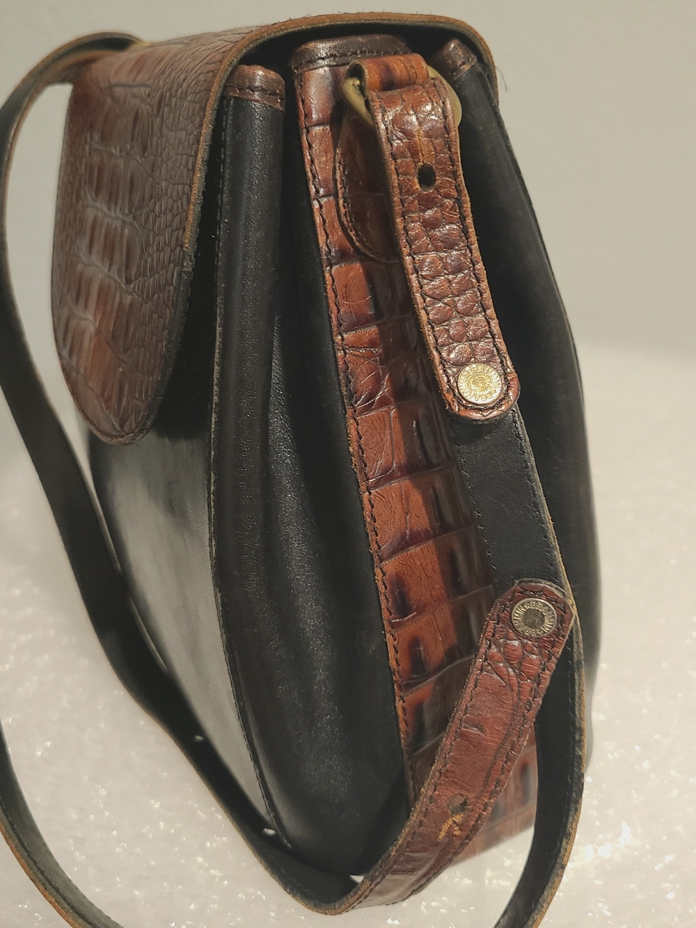 Brahmin Brown Croc-Embossed Flap Black Leather Crossbody - Picture 3 of 9